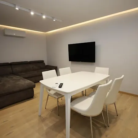 белият дом - Διαμέρισμα *